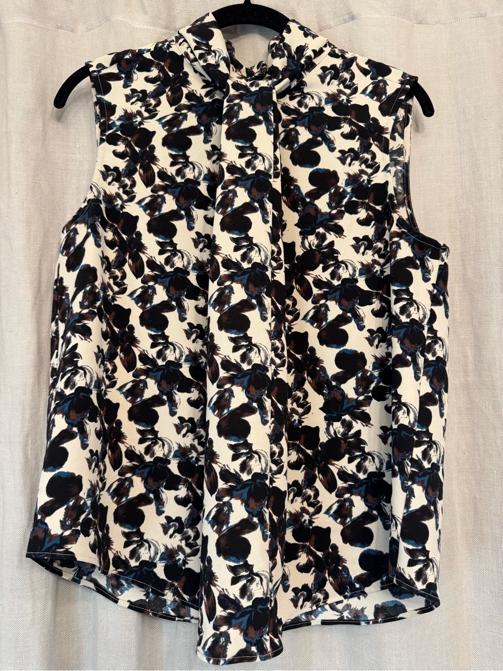 Nordstrom Abstract Floral Mock Neck Sleeveless Blouse Cream Black Blue Size M